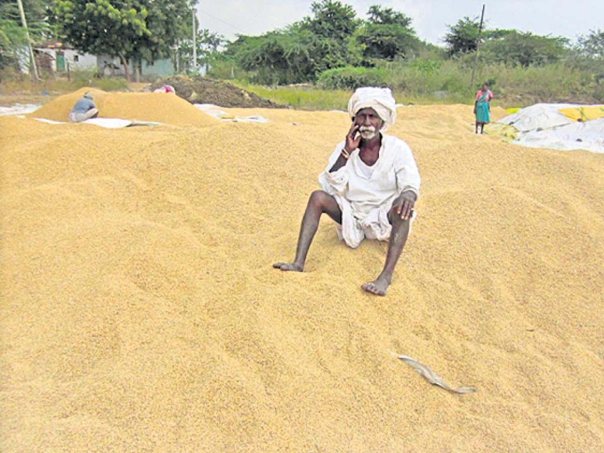 అన్నదాతలకు తప్పని తిప్పలు