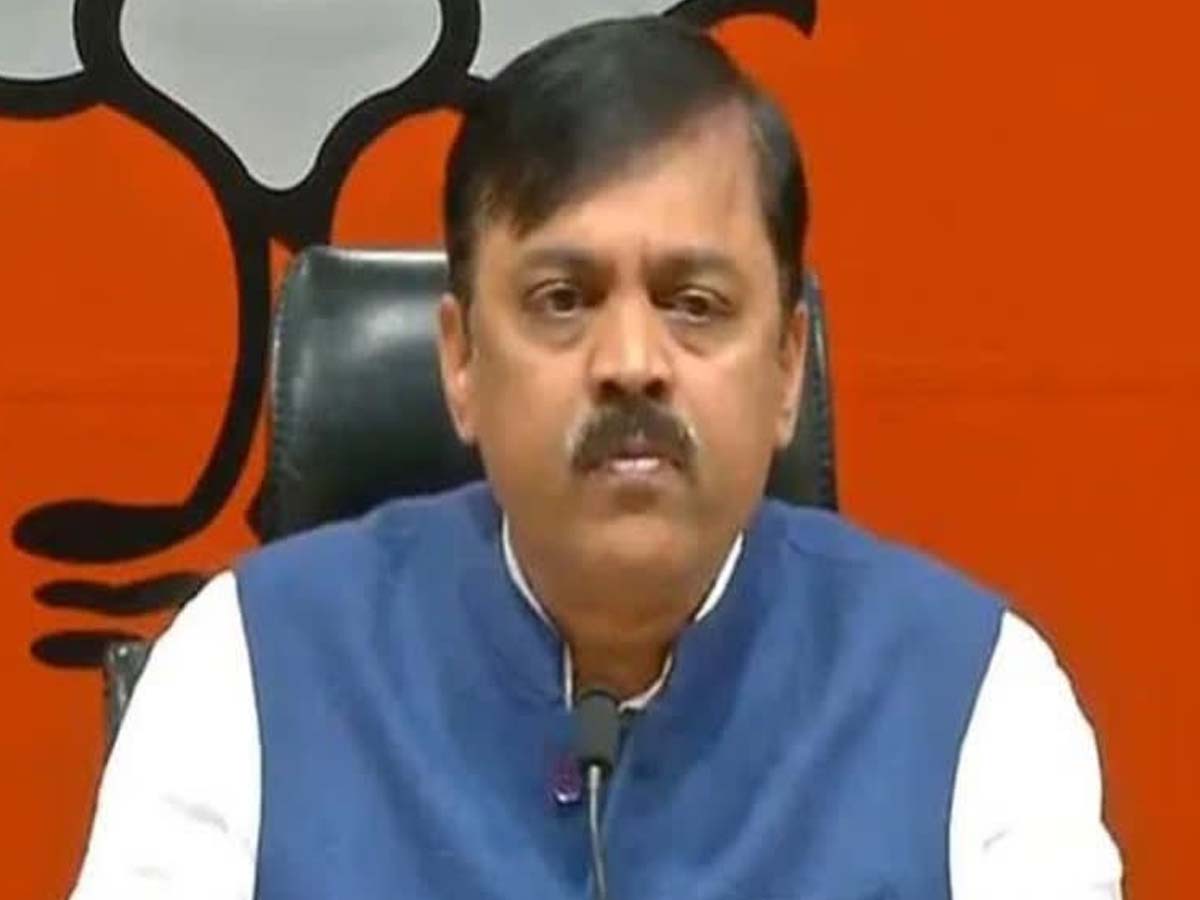 సీఎం లేఖ రాయగానే కేంద్రం స్పందించింది: జీవీఎల్