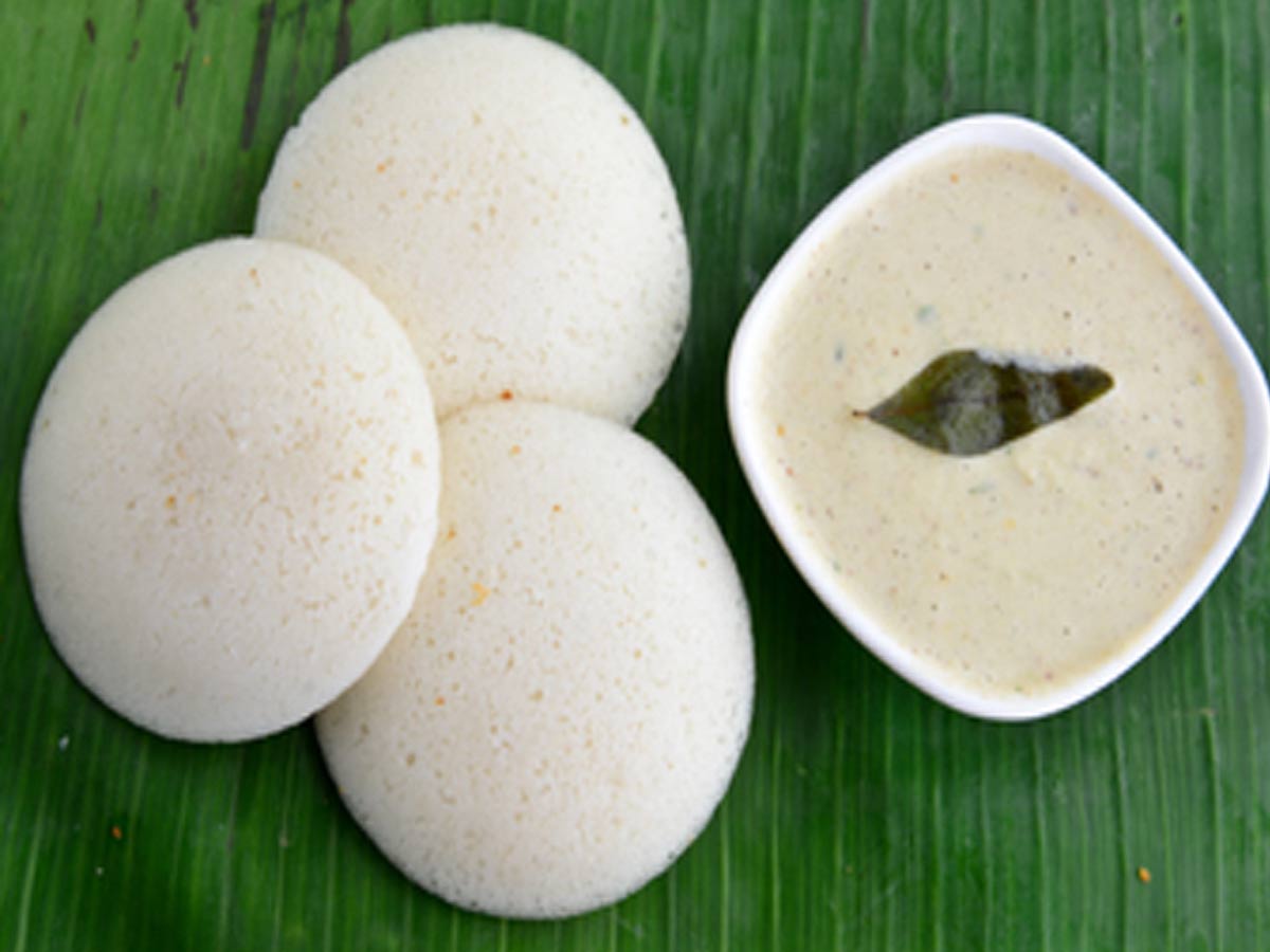 దేవుడా.. ఇడ్లీలో కప్ప కళేబరం.. ఎక్కడో తెలుసా..?