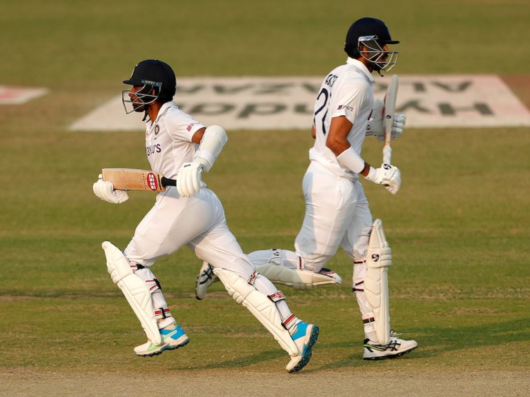 భారత్ – కివీస్ : ముగిసిన నాలుగో రోజు ఆట…