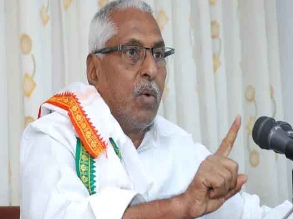 కేసీఆర్‌ కేంద్రం ముందు మెడలు వంచుకున్నారా: జీవన్‌రెడ్డి