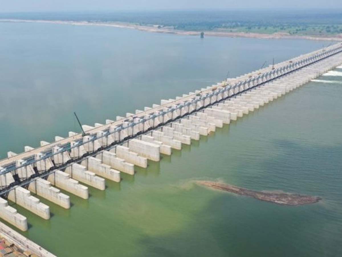 కాళేశ్వరం ప్రాజెక్టును అధ్యయనం చేయనున్న మహారాష్ట్ర ప్రభుత్వ ఇంజనీర్లు