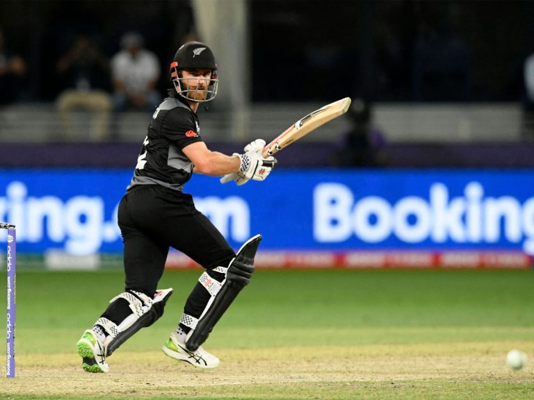 ముగిసిన కివీస్ ఇన్నింగ్స్… ఆసీస్ టార్గెట్..?