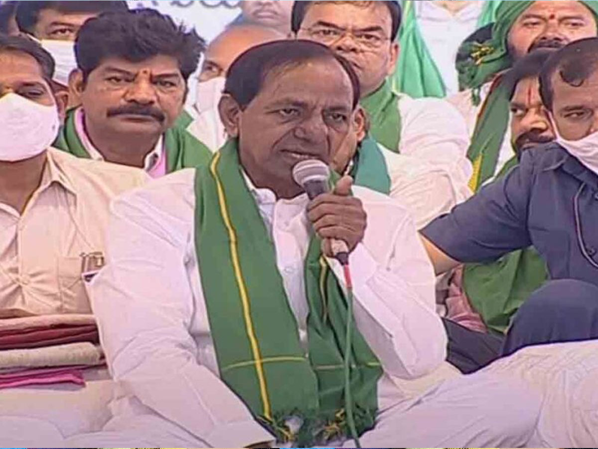 వడ్లు కొనకపోతే బీజేపీ ఆఫీసుపై పారబోస్తాం : కేసీఆర్ వార్నింగ్