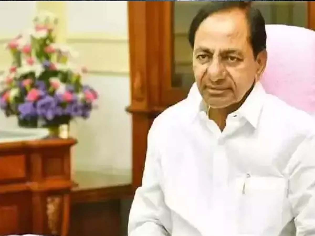 కేసీఆర్‌పై వెల్లువెత్తుతున్న విమర్శలు.. కారణమేంటంటే..?