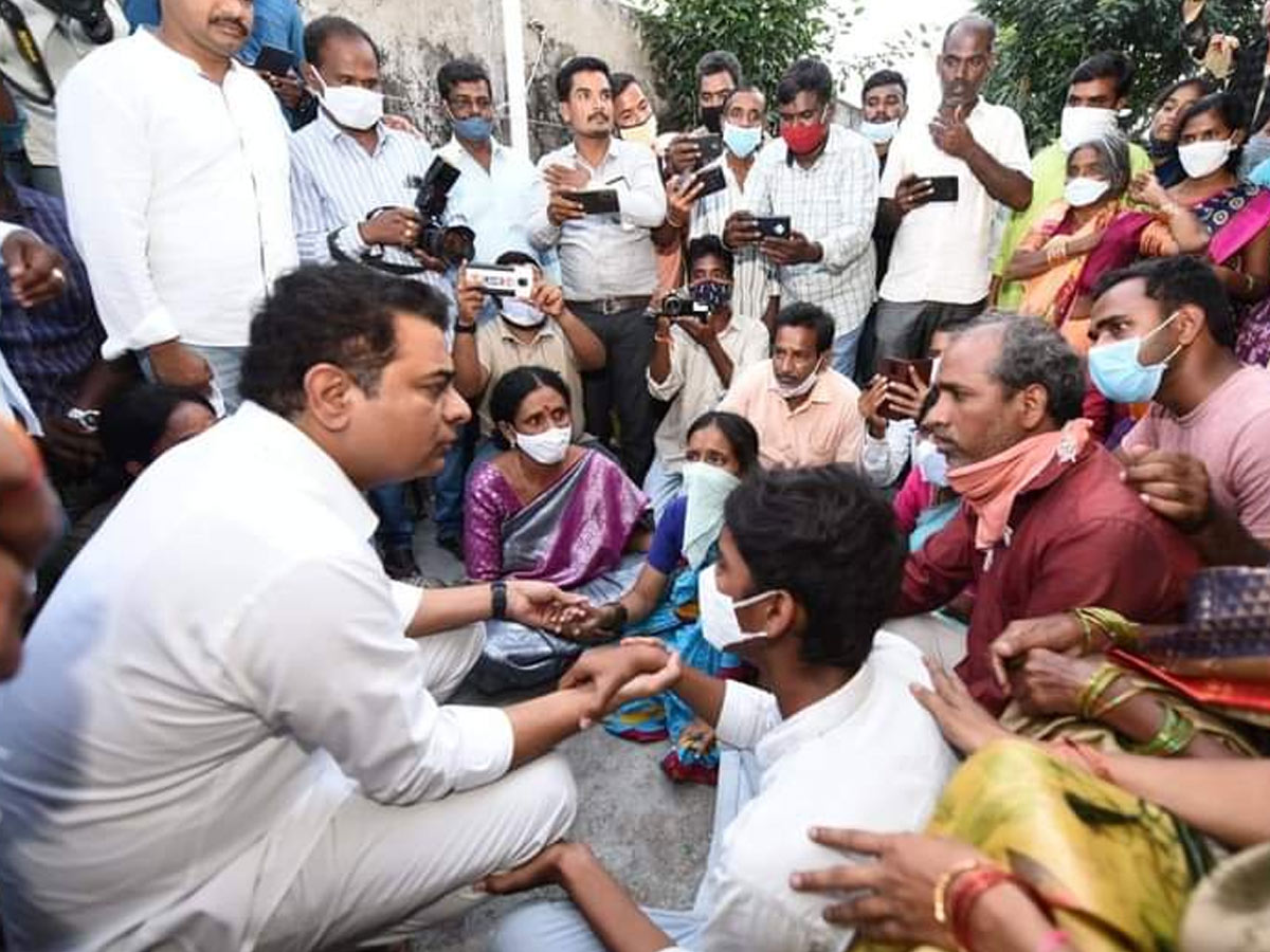 సిరిసిల్లాలో ఈతకు వెళ్లి మృతి చెందిన విద్యార్థుల కుటుంబాలకు పరిహారం