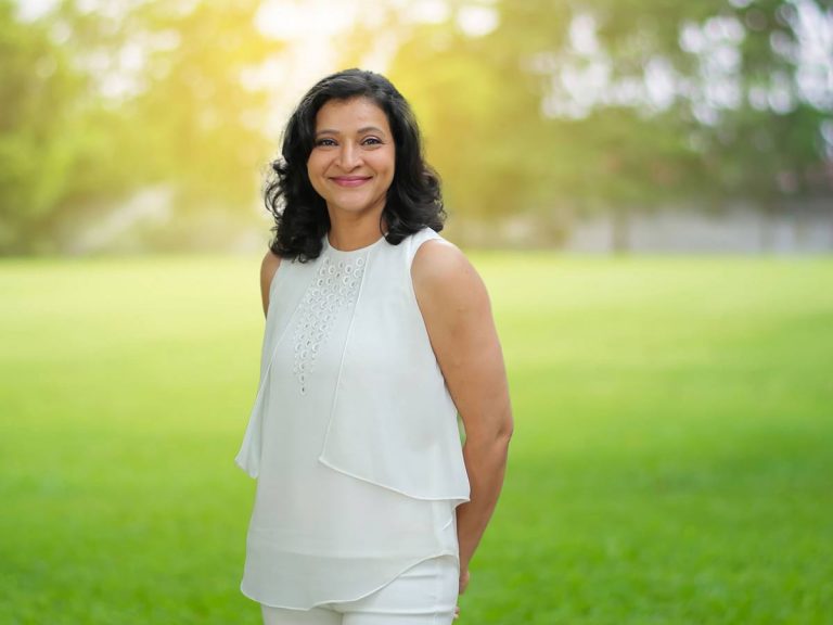 విల‌క్ష‌ణం… ఘ‌ట్టమ‌నేని మంజుల ప‌య‌నం!