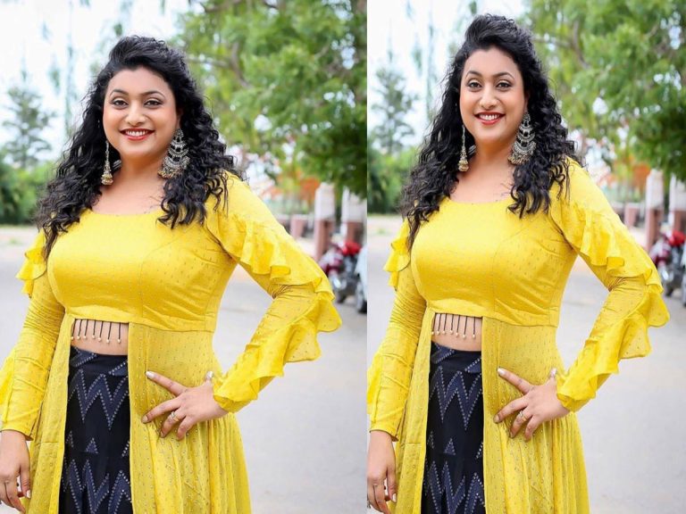 గ్లామర్ అవతారంలో ఎమ్మెల్యే రోజా.. ఫైర్ అవుతున్న నెటిజన్స్