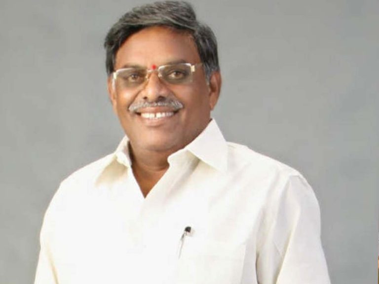 గాల్లో పర్యటిస్తే తెలియదు.. వరదప్రాంతాల్లో తిరగాలి: జ్యోతుల నెహ్రూ