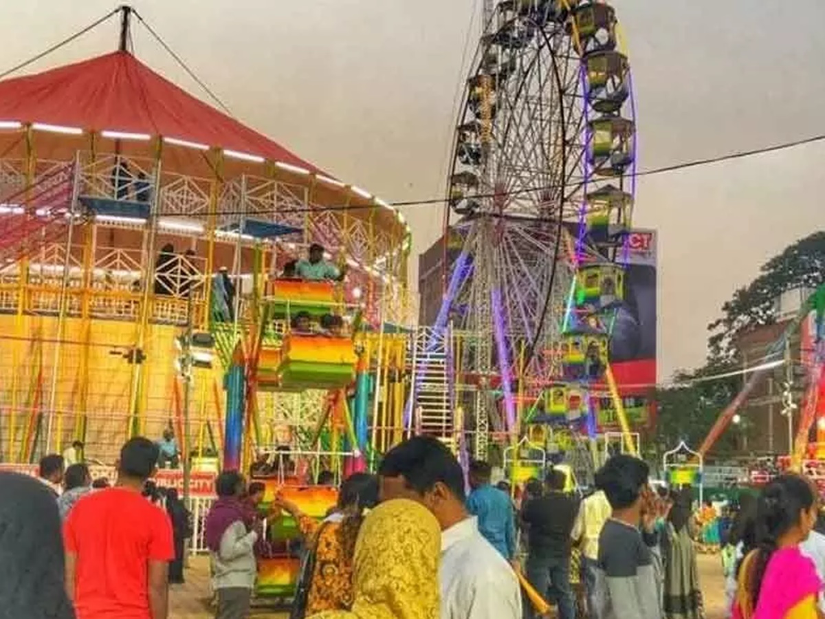 భాగ్యనగరంలో మళ్లీ నుమాయిష్ సందడి