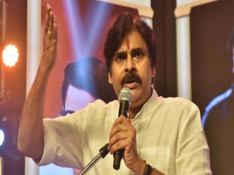 విద్యార్థుల భవిష్యత్తును గాలికి వదిలేశారు: పవన్‌ కళ్యాణ్‌