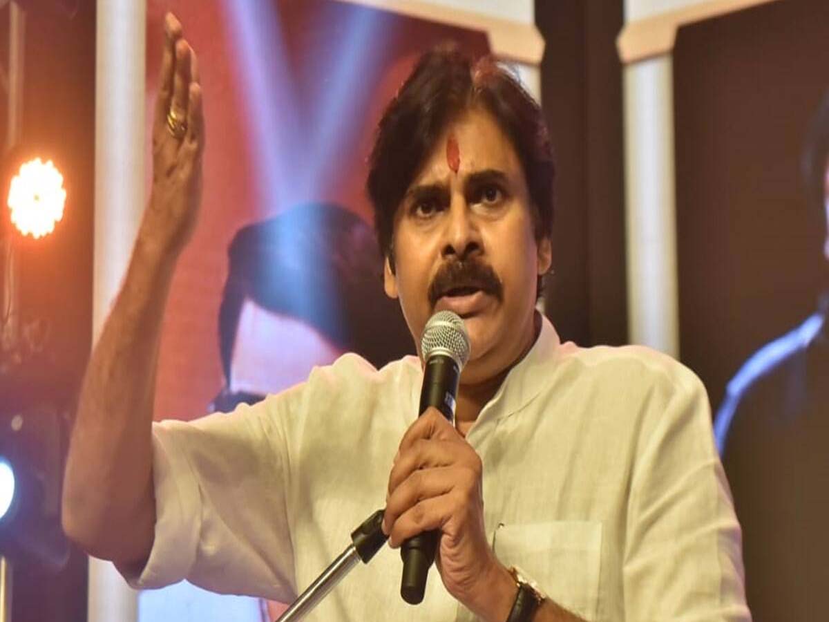 విద్యార్థుల భవిష్యత్తును గాలికి వదిలేశారు: పవన్‌ కళ్యాణ్‌