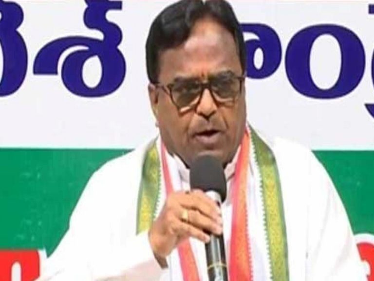 రైతులపై కేసీఆర్‌కు చిత్తశుద్ధి లేదు: పొన్నాల