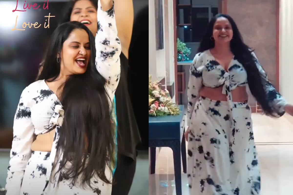 నటి ప్రగతి హాట్ వీడియో.. ఇలా అయితే కుర్రాళ్లు ఏమైపోవాలంటున్న నెటిజన్స్