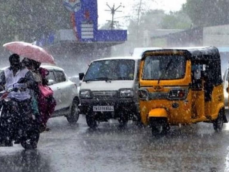 ఏపీలో భారీ వర్షాలు.. 100 అడుగులు ముందుకొచ్చిన సముద్రం