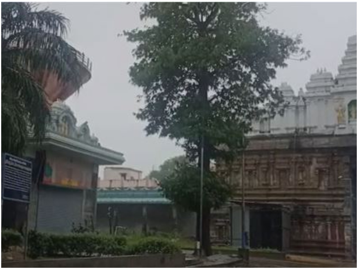 వాయుగుండం ప్రభావంతో ఏపీలో భారీ వర్షాలు