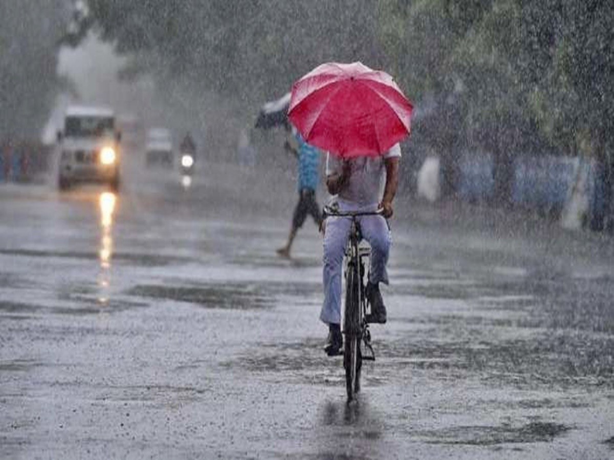 తిరుపతికి భారీ వర్ష సూచన.. పాత ఇళ్లలో ఉండద్దు అంటున్న అధికారులు