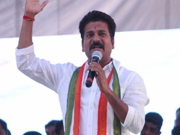 రైతుల హ‌క్కుల‌ను బీజేపీకి తాకట్టు పెట్టింది : టీఆర్ ఎస్ ప్ర‌భుత్వంపై రేవంత్ రెడ్డి ఫైర్‌