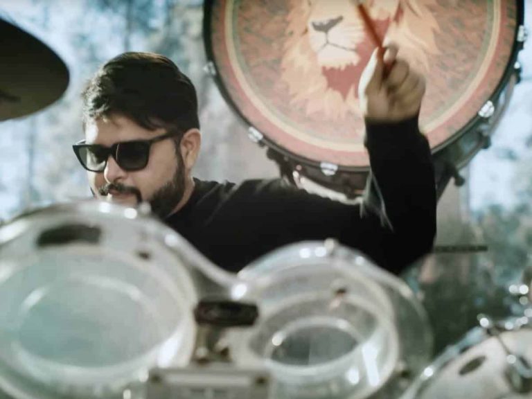 అలరిస్తోన్న థమన్ దరువులు…!