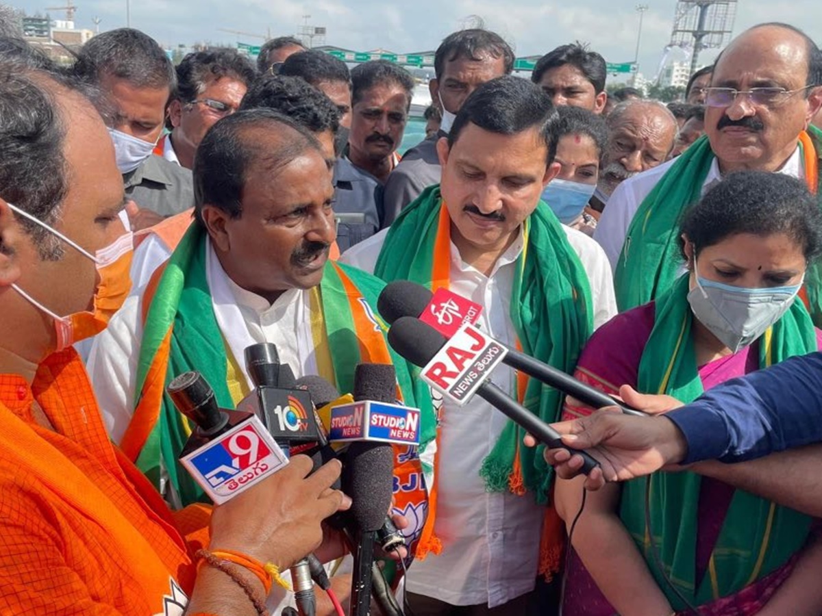 ఏపీకి రాజధాని అమరావతి ఒక్కటే: సోము వీర్రాజు