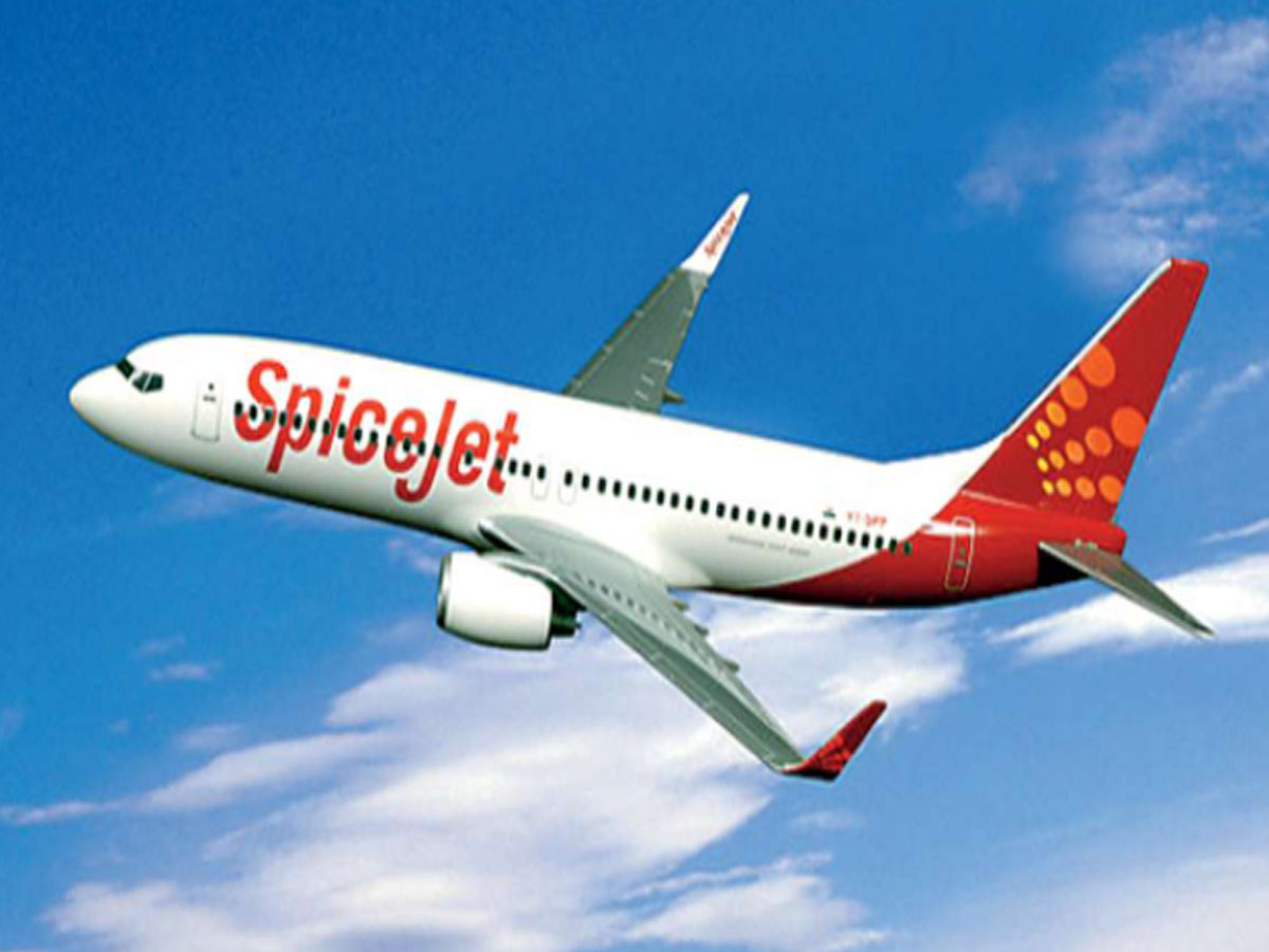 విమాన ప్రయాణికులకు శుభవార్త..ఈఎంఐలో టికెట్లు !