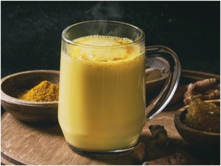 చలికాలంలో పసుపు పాలు ఎంతో శ్రేష్టం