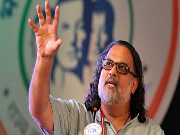 కంగనా పై తుషార్‌ గాంధీ ఫైర్‌