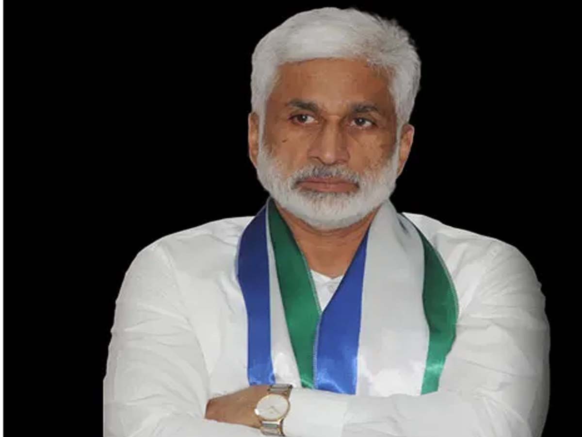 వరద సమయంలో ఈ బురద రాజకీయం ఏంటో: విజయసాయిరెడ్డి