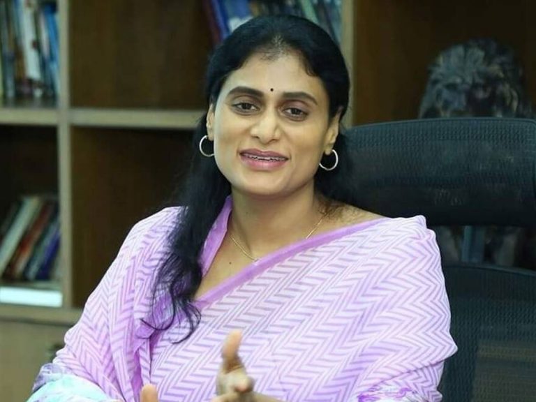 జనం పిట్టల్లా రాలిపోయారు..దొరగారు పట్టించుకోండి : వైఎస్ షర్మిల