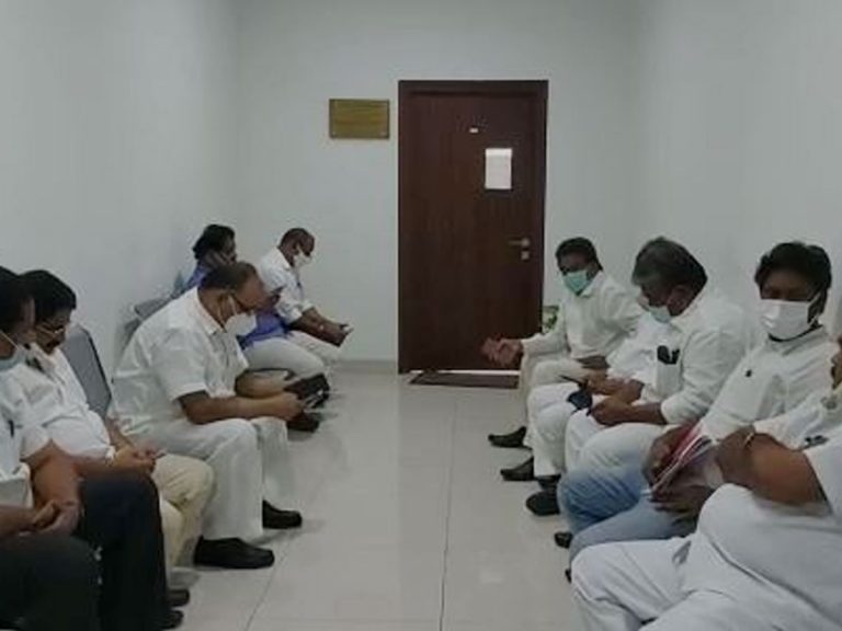 ఇది చర్చలా లేదు.. చిట్‌ చాట్‌లా ఉంది : సూర్యనారాయణ..