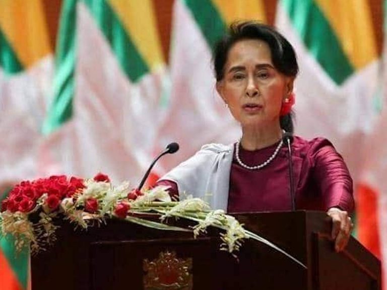 ఆంగ్‌ సాన్​సూకీకి నాలుగేళ్ల జైలు శిక్ష విధించిన కోర్టు