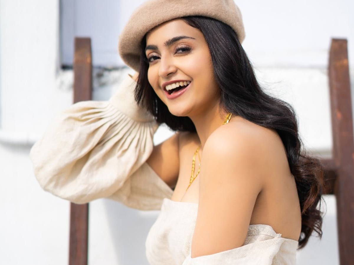 ఫ్లాలెస్ అండ్ బ్యూటీఫుల్ అవంతిక మిశ్రా