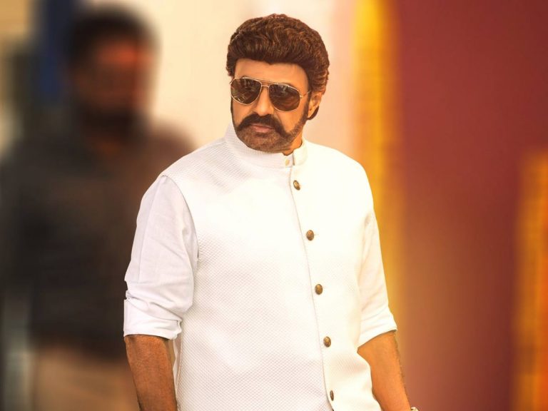 డైరెక్టర్ కి బాలయ్య వార్నింగ్… 6 నెలలు ఆ హీరోను కలవొద్దు !