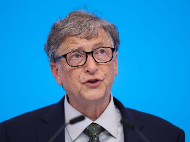 ఒమిక్రాన్‌పై బిల్‌గేట్స్ కీల‌క వ్యాఖ్య‌లు…