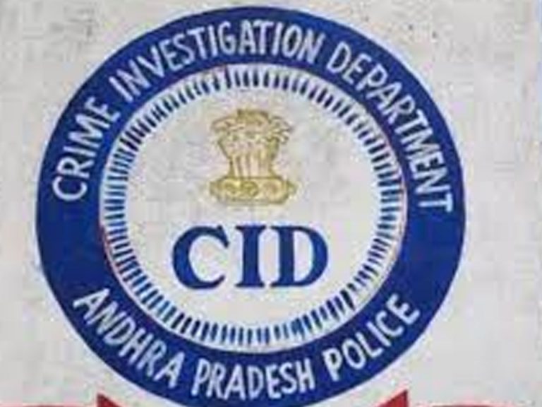 రిటైర్డ్ ఐఏఎస్ లక్ష్మీనారాయణకు ఏపీ సీఐడీ నోటీసులు