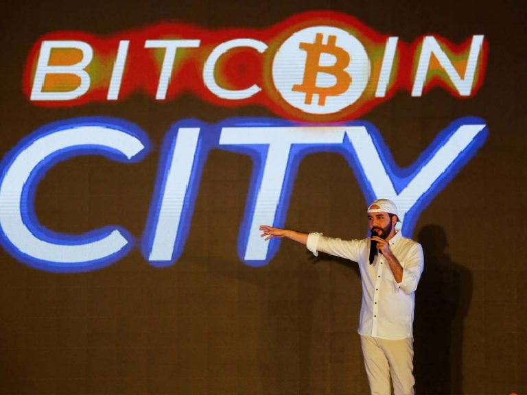 ప్ర‌పంచ ఆర్థిక వ్య‌వ‌స్థ‌ను బిట్ కాయిన్లు శాసించ‌బోతున్నాయా?