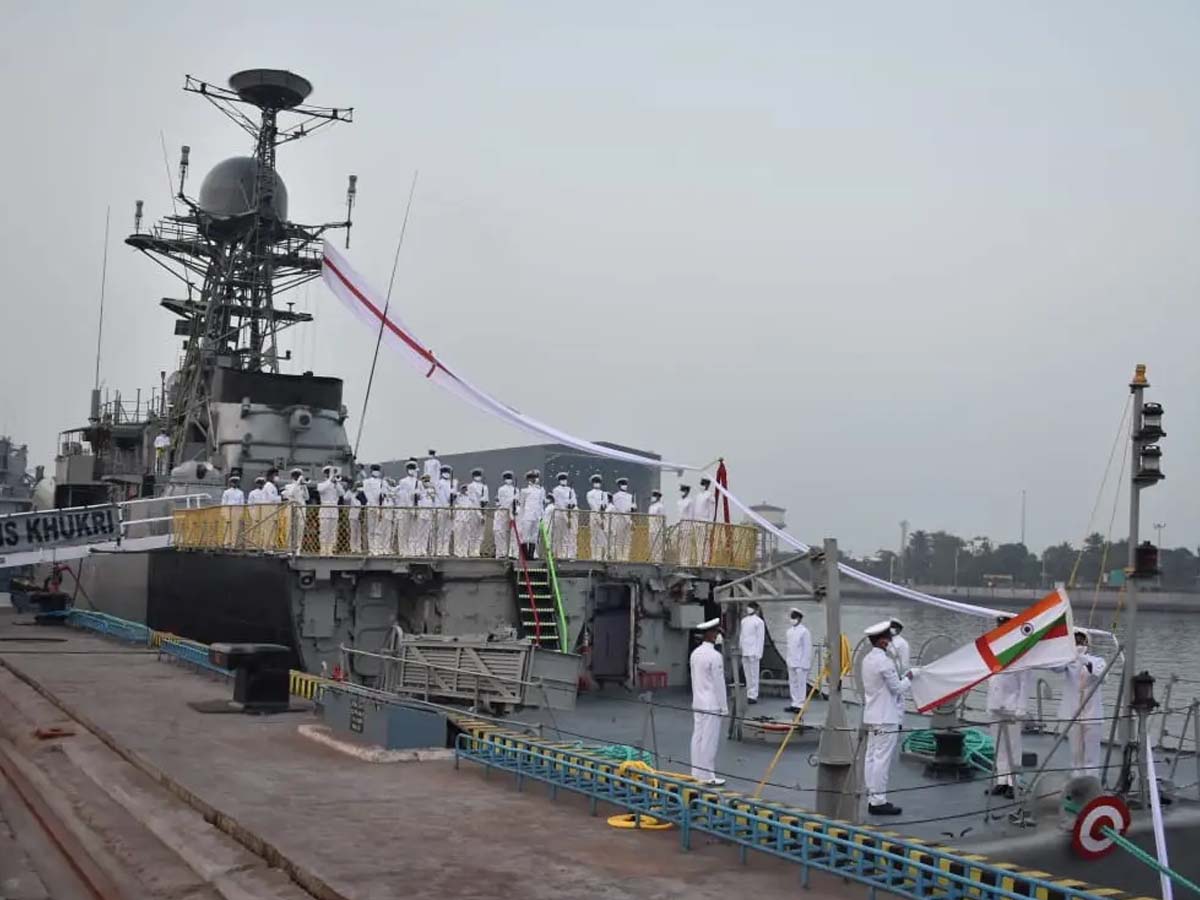 ఐఎన్ఎస్ ఖుక్రీ: 32 ఏళ్ల‌లో 30 సార్లు ప్ర‌పంచాన్ని చుట్టేసింది…