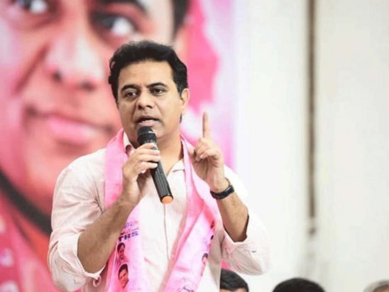 ఉపాధి కల్పించే వారికి ప్రభుత్వం అండగా ఉంటుంది: కేటీఆర్‌