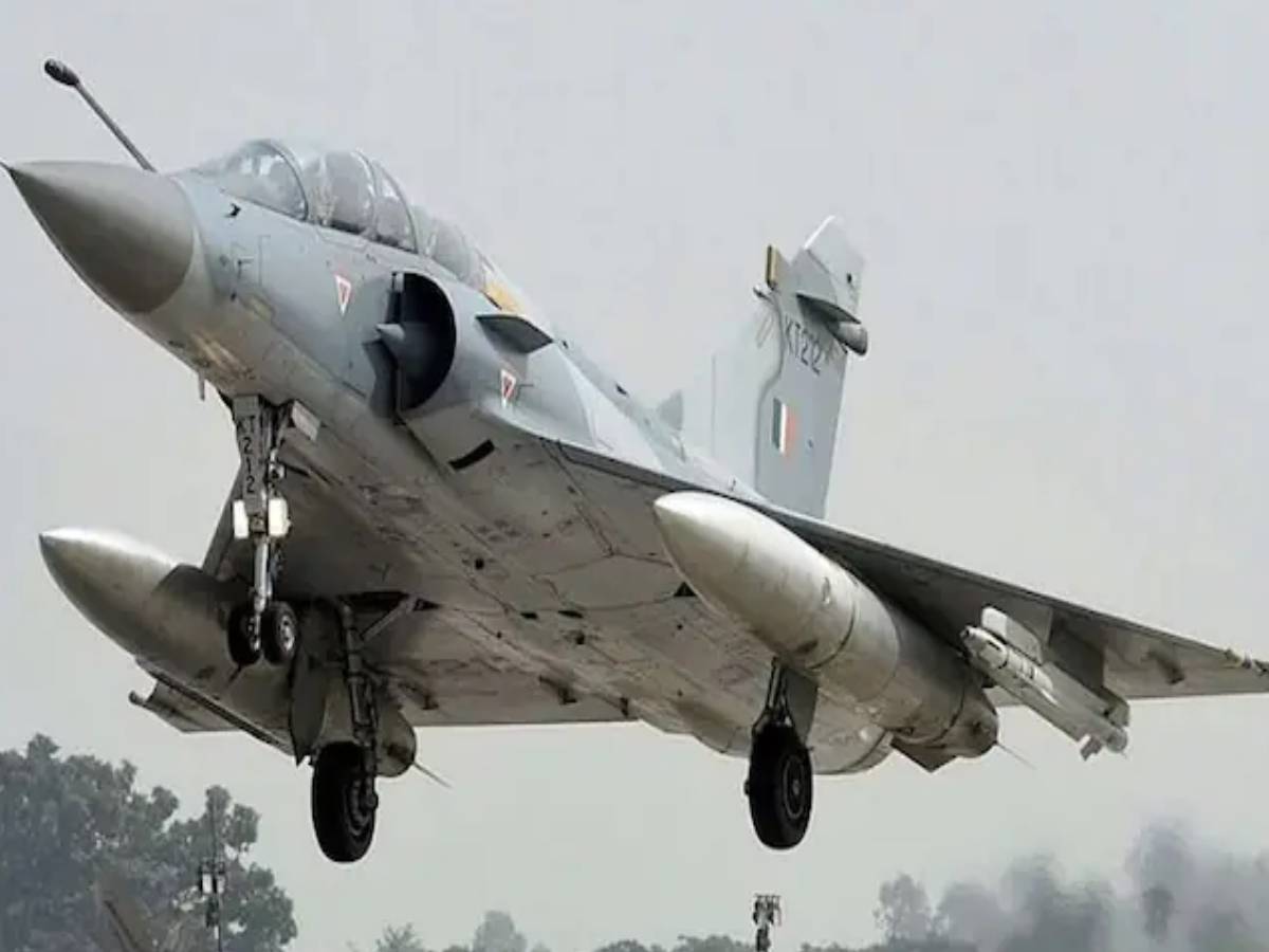 అదృశ్య‌మైన ఎయిర్‌ఫోర్స్ విమానం టైర్‌… చివ‌ర‌కు ఇలా దొరికింది…