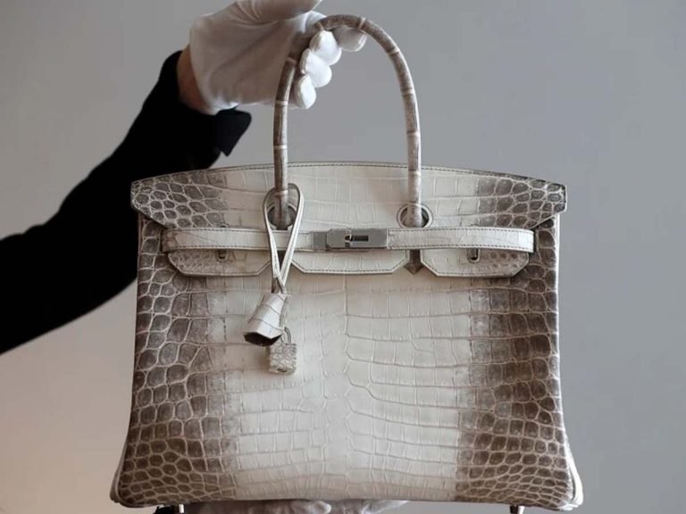 రికార్డ్‌:  ఆ బ్యాగ్ ఖ‌రీదు అక్ష‌రాల రూ. 2.75 కోట్లు…