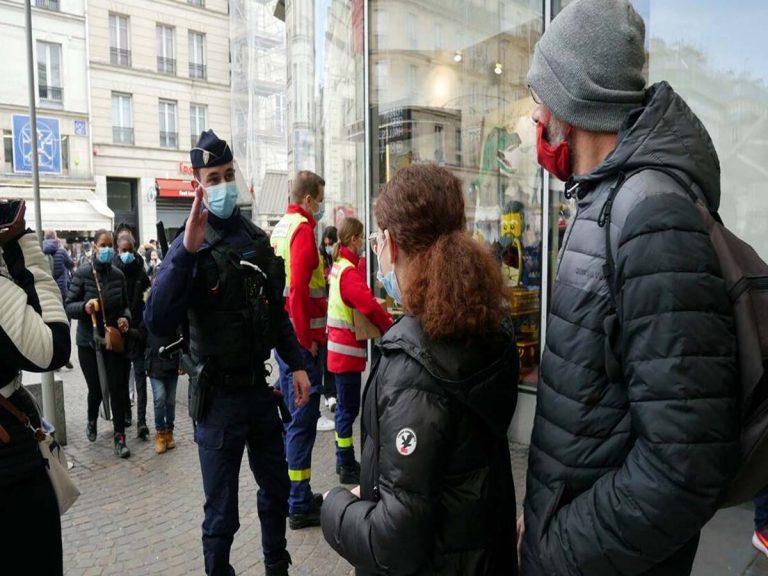 యూర‌ప్‌ను వ‌ణికిస్తున్న ఒమిక్రాన్‌… ఫ్రాన్స్‌లో ఆరోవేవ్‌…