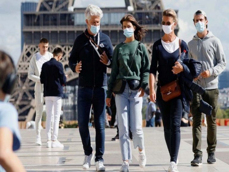 ఒమిక్రాన్‌తో ఫ్రాన్స్ ఉక్కిరిబిక్కిరి…