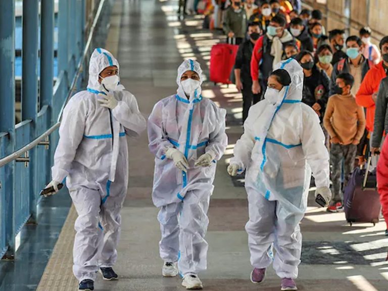 ఒమిక్రాన్‌ డేంజర్‌ బెల్స్‌.. 62 వేలు దాటిన కేసులు