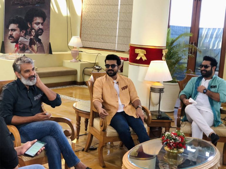 జక్కన్న ఏంటీ సైలెన్స్… ‘ఆర్ఆర్ఆర్’ తెలుగు ప్రీ రిలీజ్ సంగతేంటి ?