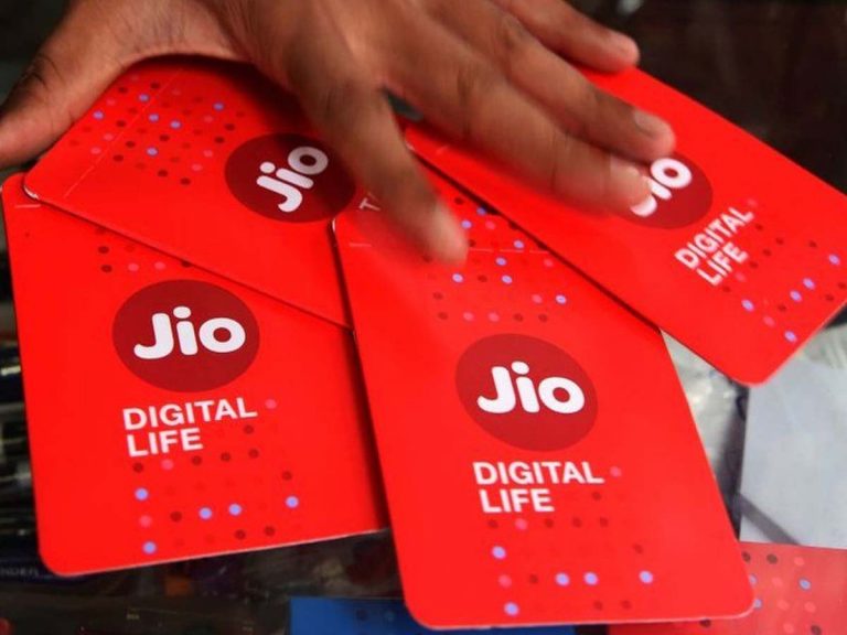 జియో మ‌రో కీల‌క నిర్ణ‌యం… రూపాయికే…