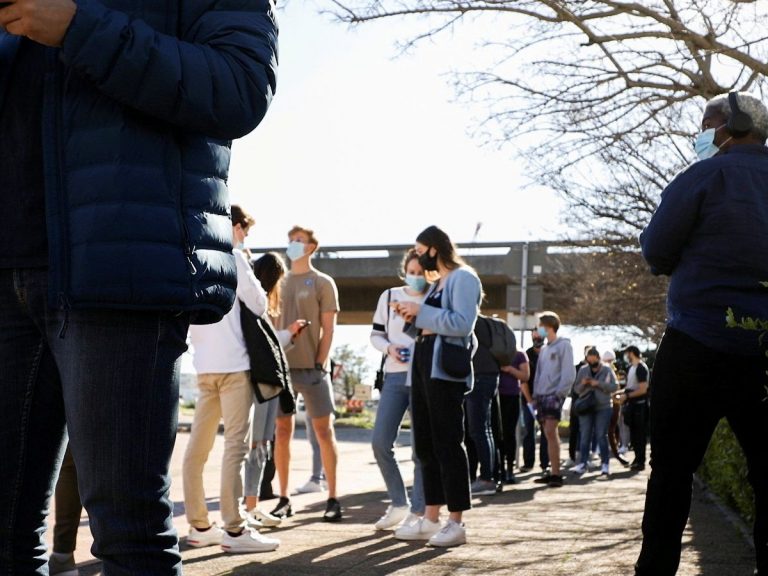 అక్క‌డ బ‌య‌ట‌ప‌డుతున్న కేసుల్లో 90 శాతం ఒమిక్రాన్ కేసులే…