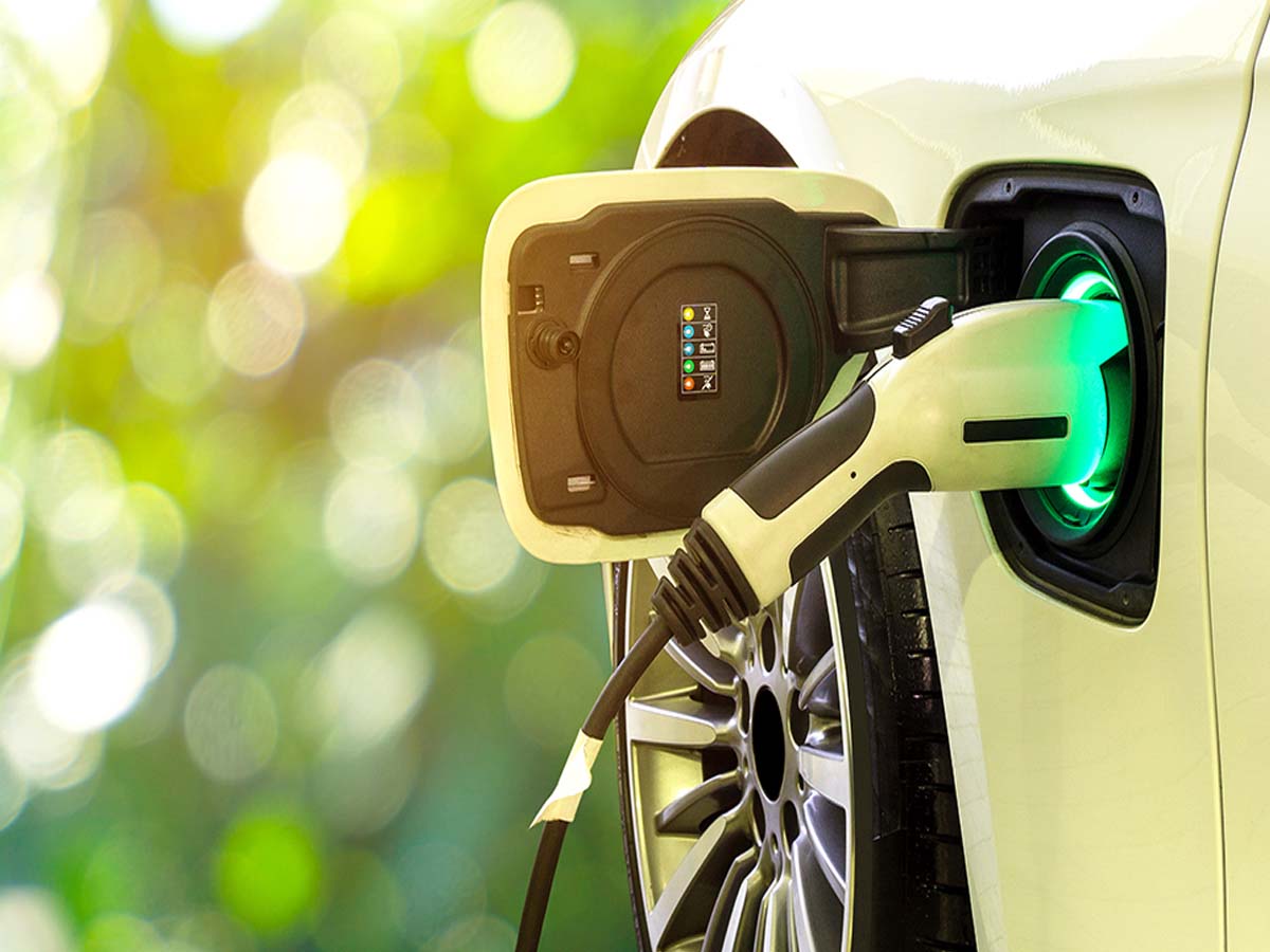 గుడ్ న్యూస్‌:  ఎల‌క్ట్రిక్ వాహ‌నం కొనుగోలు చేస్తే… ప‌న్ను మిన‌హాయింపు…