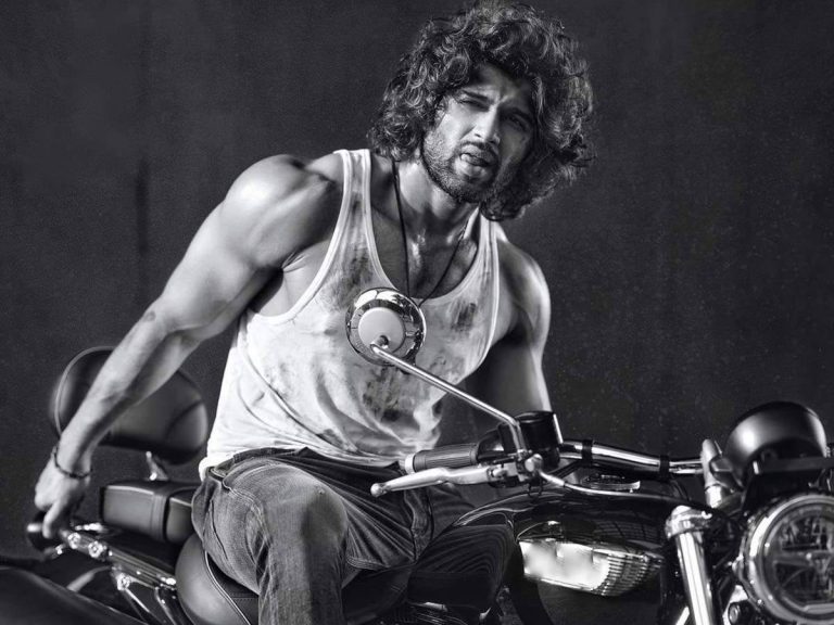 విజయ్ దేవరకొండకు మరోబాలీవుడ్ బ్యూటీ ఫిదా… హాట్ అంటూ ఓపెన్ కామెంట్స్