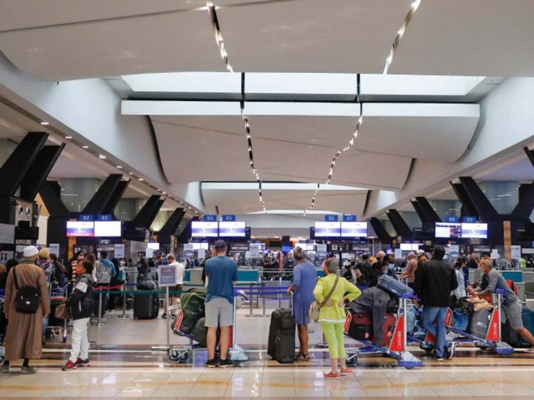 కేసులు పెరుగుతున్నాయి … జాగ్ర‌త్త‌గా ఉండాలి…