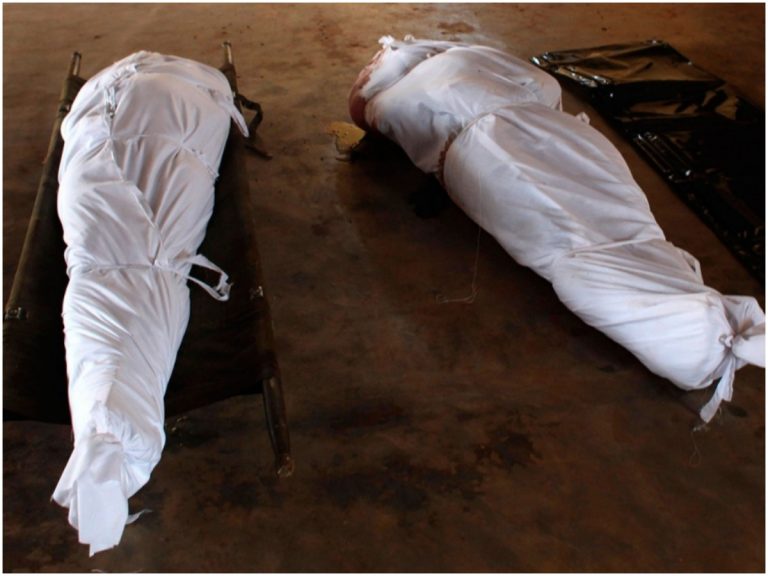 పీరంపల్లిలో తీవ్ర ఉద్రిక్తత.. డ్రైవర్ ఇంటిముందు ఆందోళన